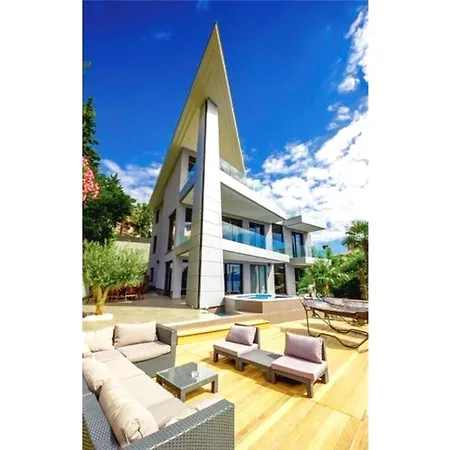 Beautiful Modern Design *
