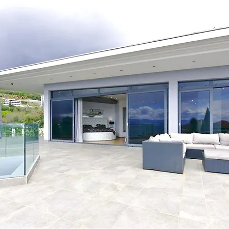 Beautiful Modern Design Abbazia