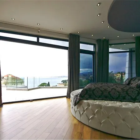 Beautiful Modern Design *